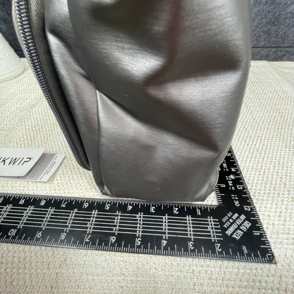 IHKWIP Cargo Catchall Tote With Two Crossbody Straps -Met Stone Grey - Picture 9 of 16